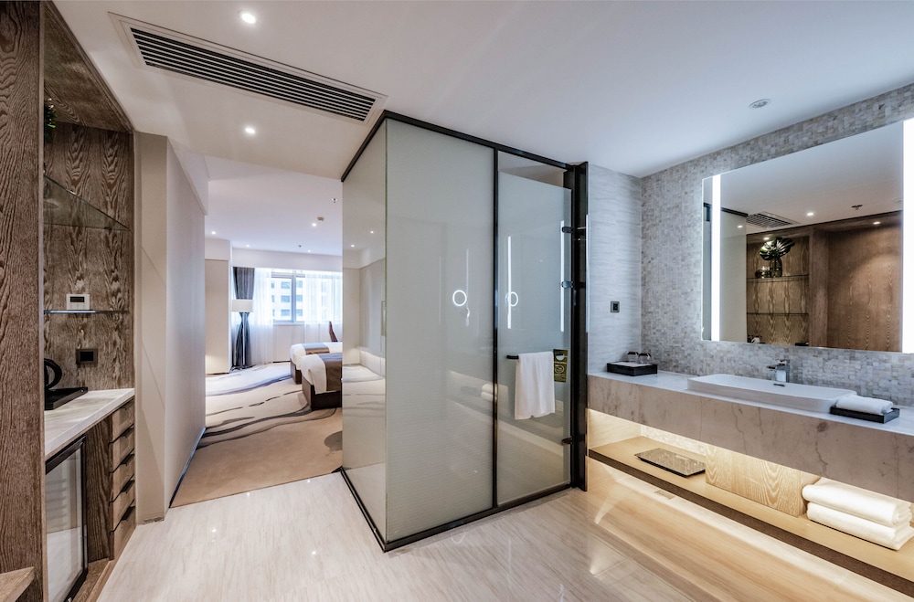 Mercure Panjin 57/58