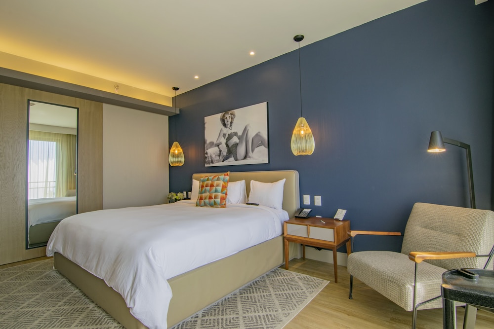 غرفة ديلوكس بسرير كينج بإطلالة على البحر، Torre Lucerna Hotel Ensenada 4/11