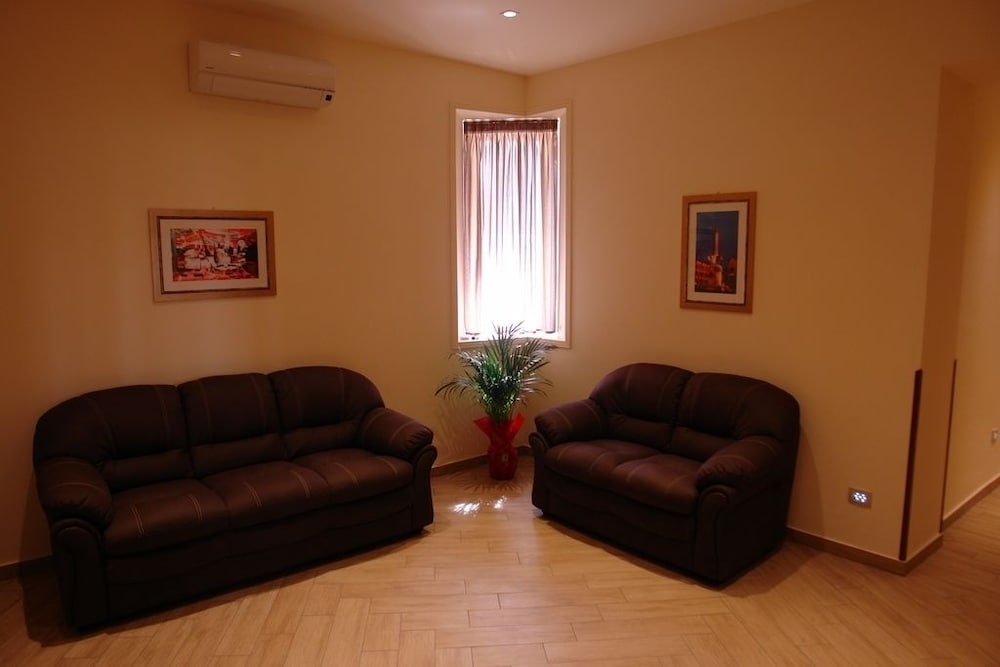 Hotel Sofia 23/38