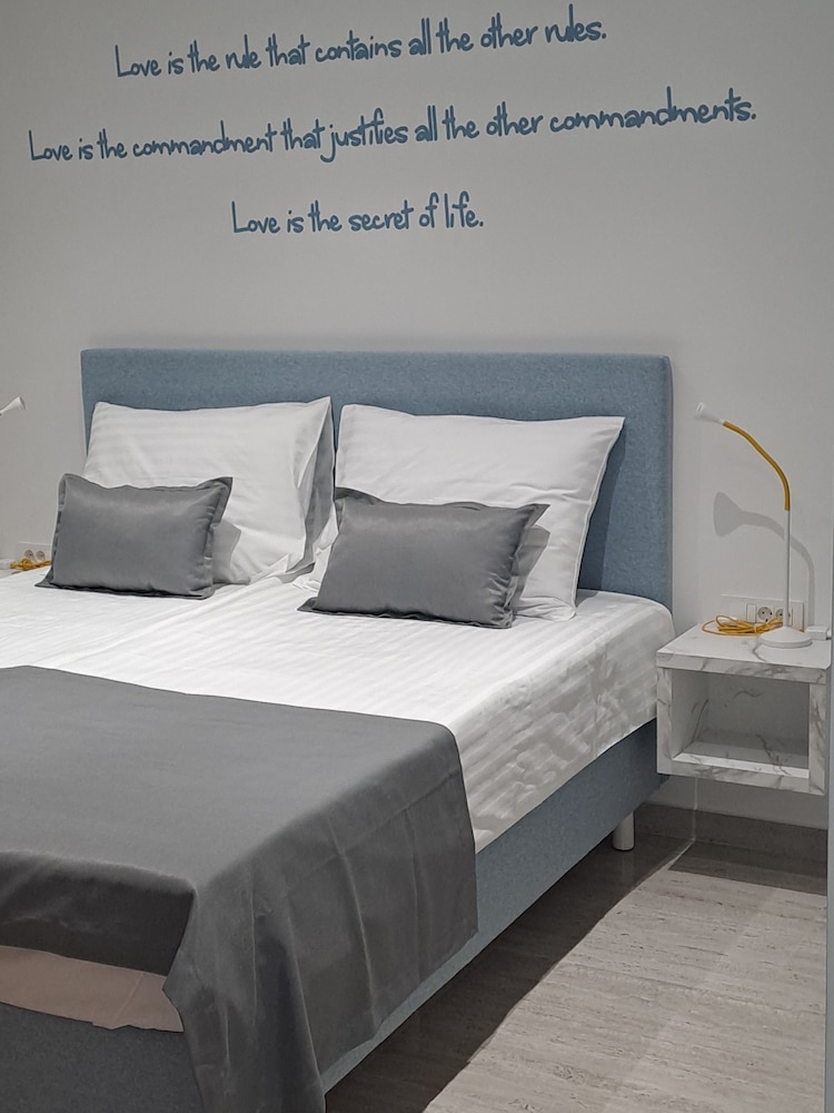 Studio Apartments 4 You In Split 21/89