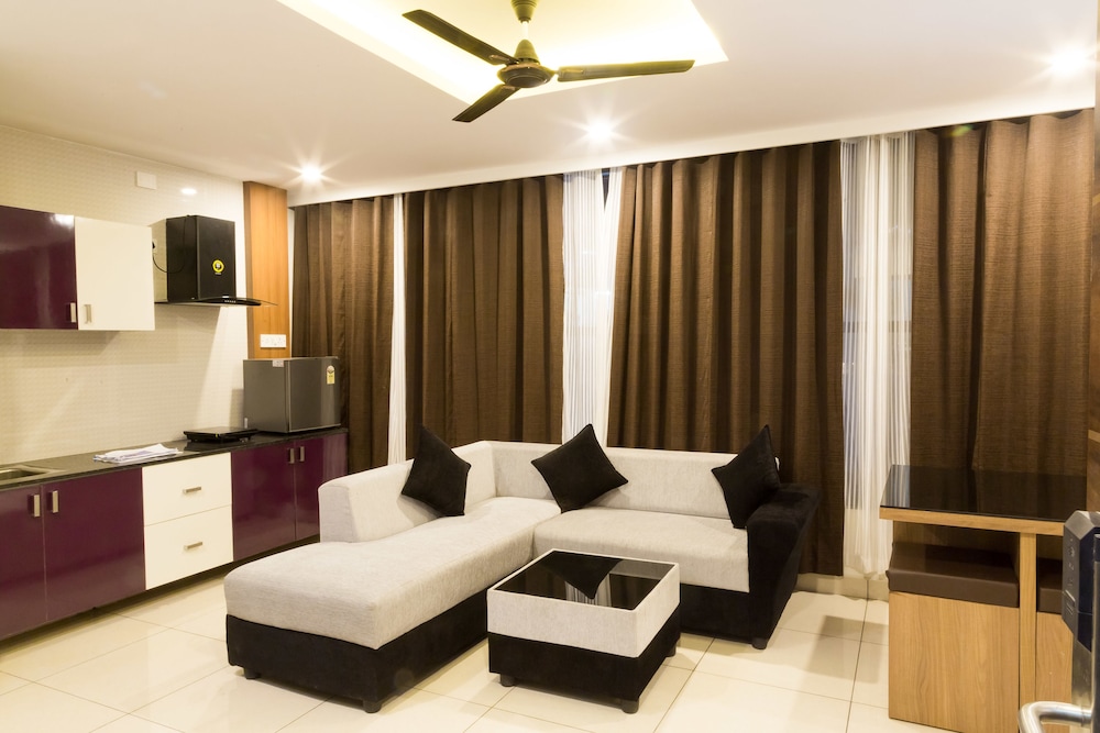 The Porch Inn Hotel & Service Apartments 24/50