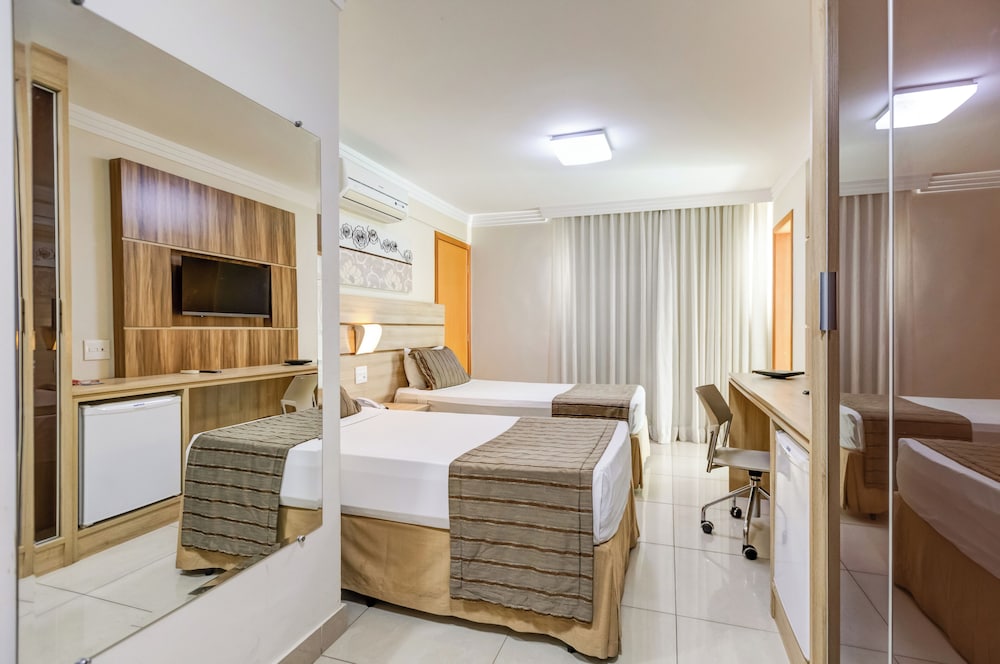 Bristol Jaragua Hotel 30/67