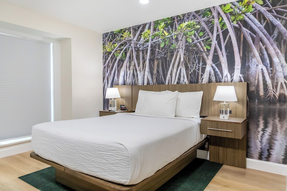 3 BEDROOMS, PREMIUM, SUITE