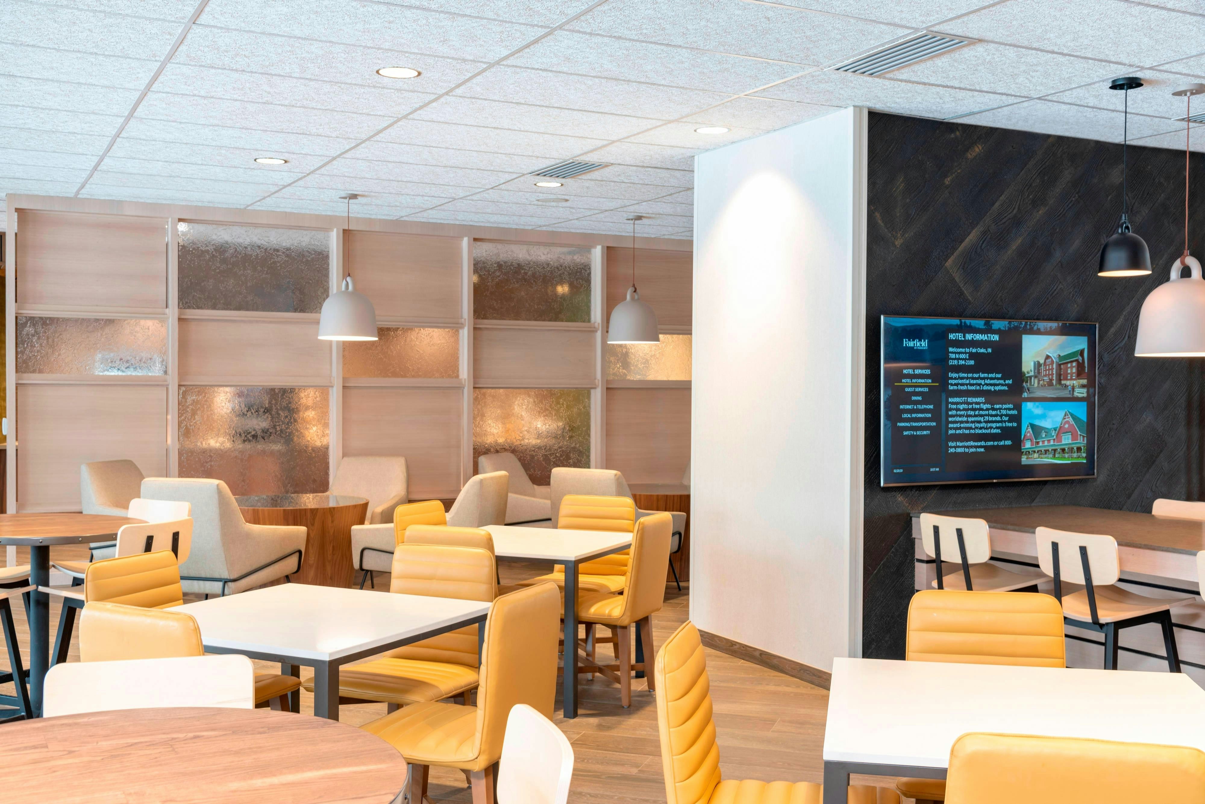 Fairfield Inn And Suites Fair Oaks Farms 42/56
