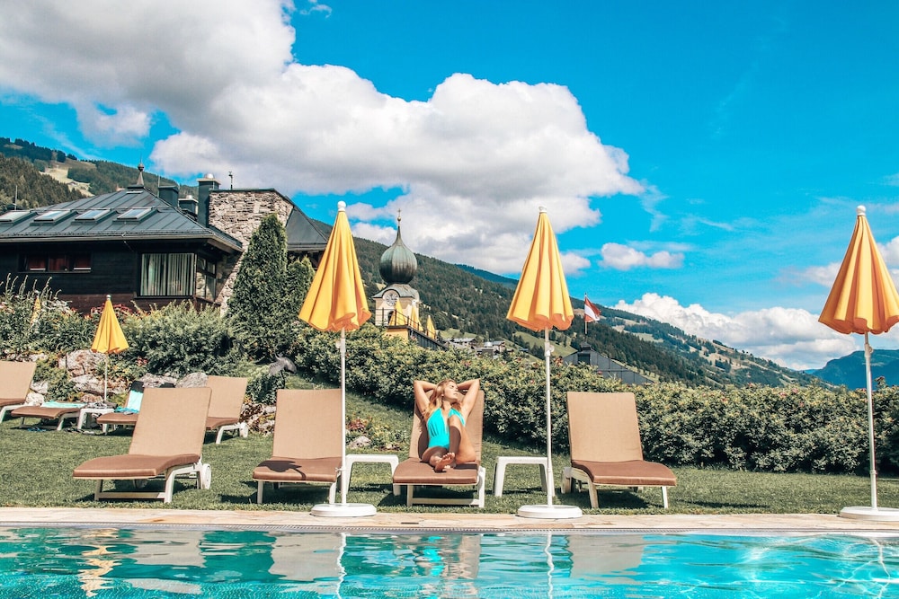 HOTEL SAALBACHER HOF 69/73
