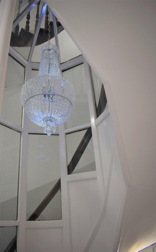 Kelpies Serviced Apartments 10/22