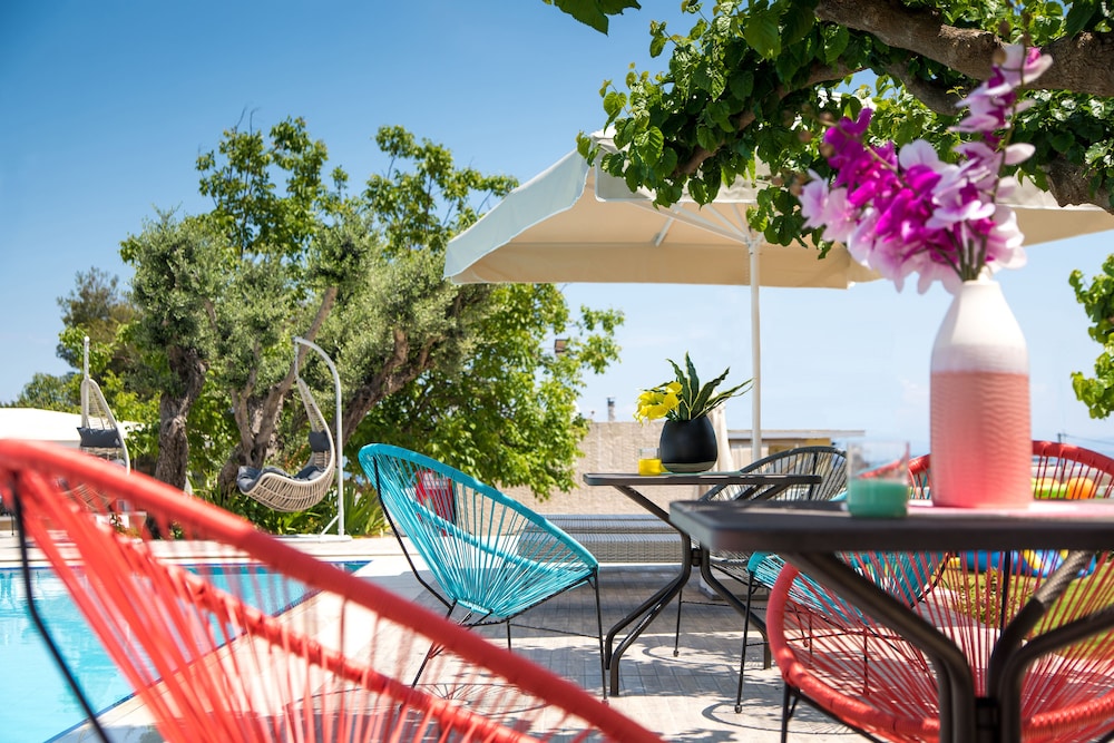 Myrto Hotel in Marathon