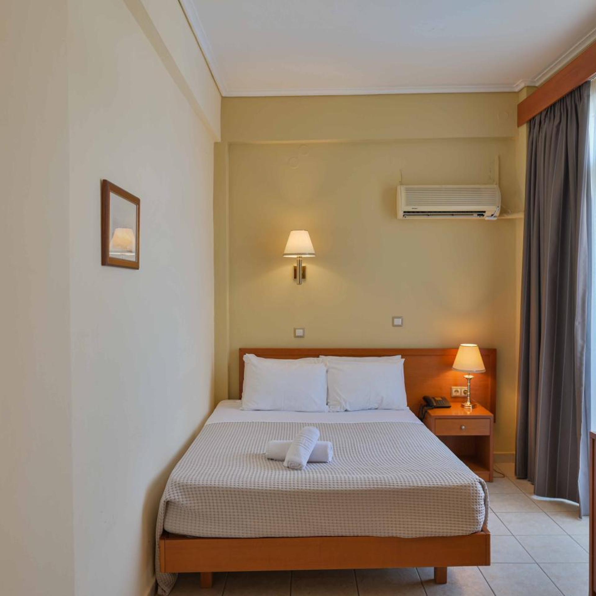 Room, Single