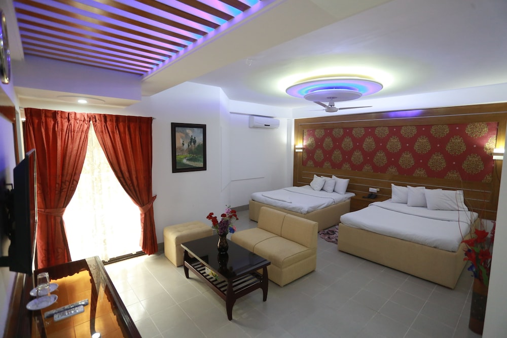 EXECUTIVE, SUITE