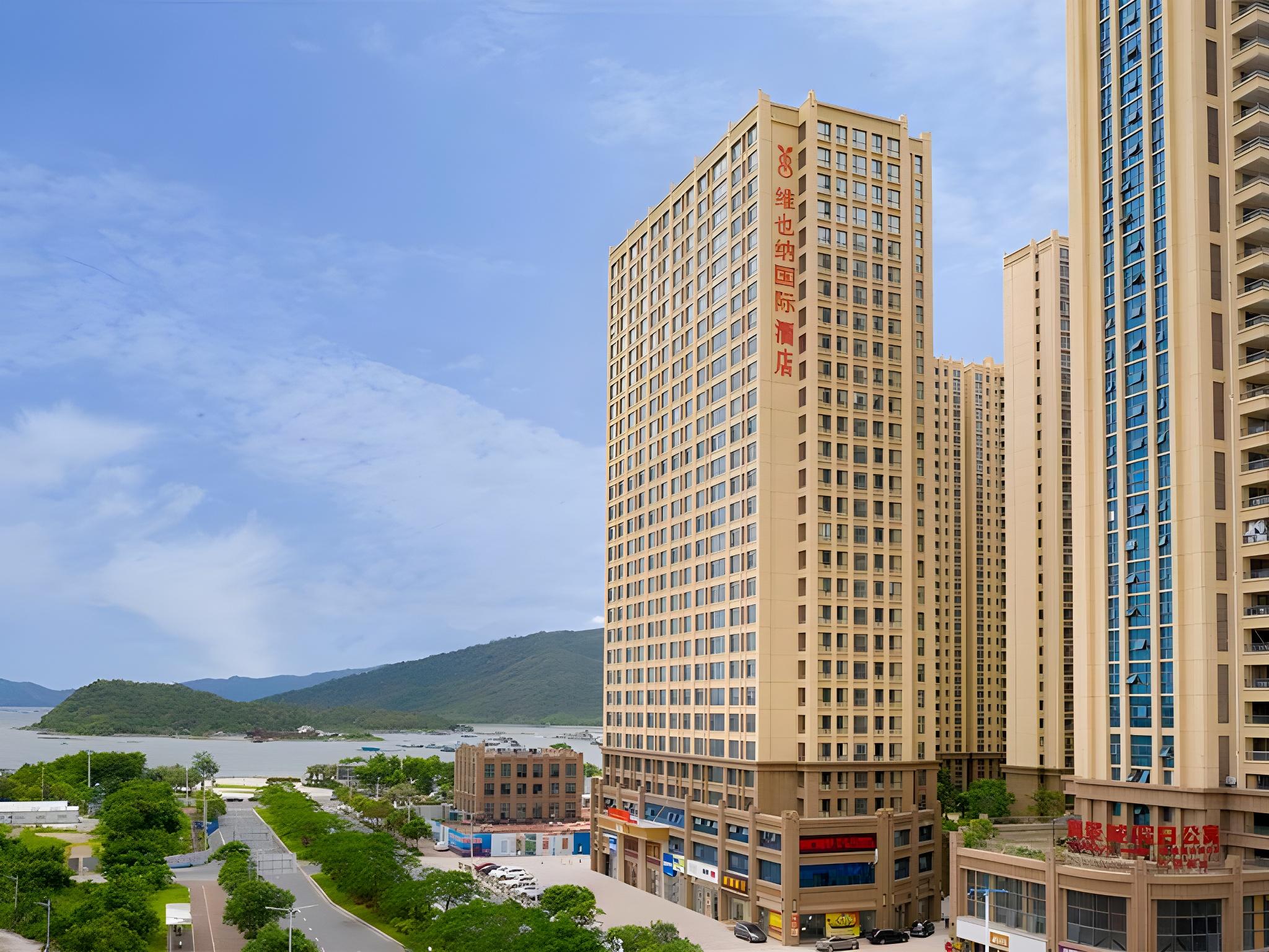 Vienna International Hotel (Huizhou Binhai Park Shop) photo4