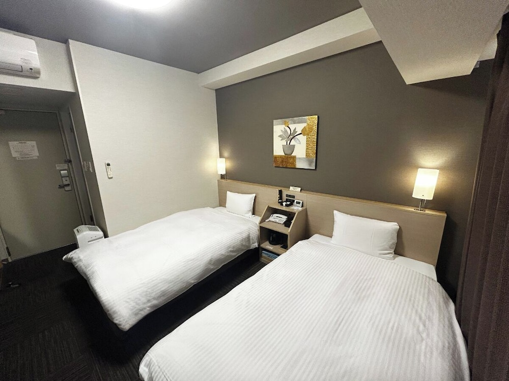 Hotel Route Inn Toyama Inter 25/61