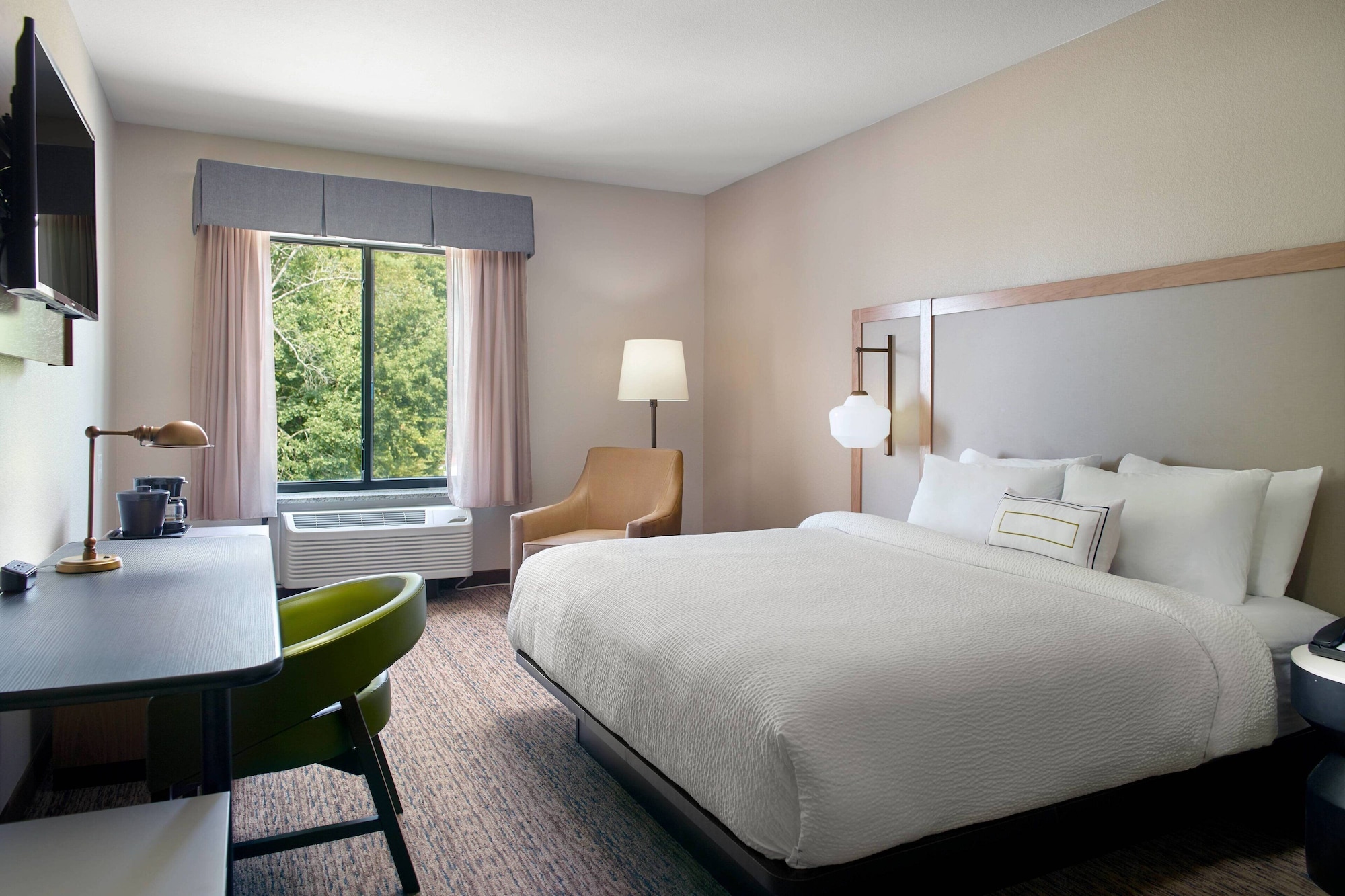 Room at Fairfield Inn & Suites Asheville Airport/Fletcher, FLETCHER - NC