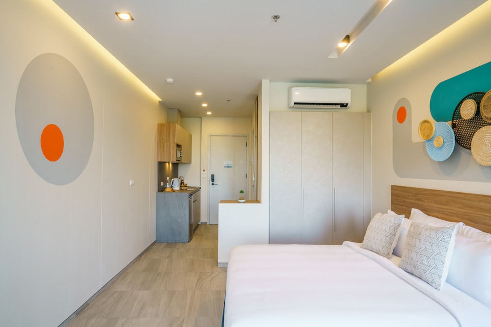 HOMA Phuket Town 15/50