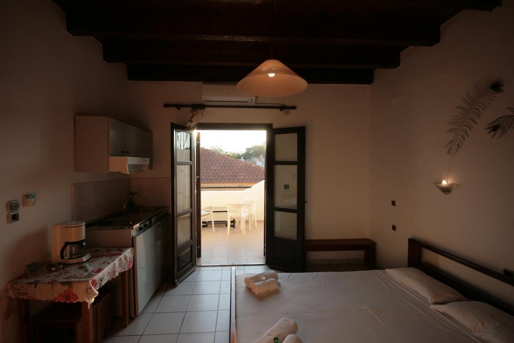 Chania Rooms 5/48