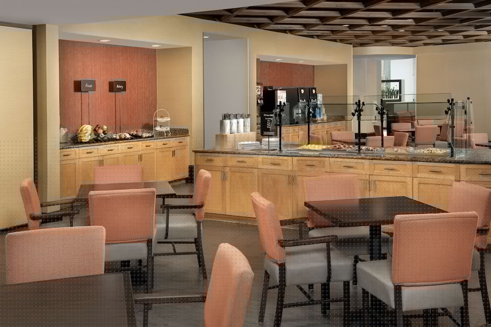 Embassy Suites by Hilton Birmingham Hoover 47/68