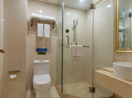 Vienna Hotel (Huizhou Danshui Baiyun Road) 50/52