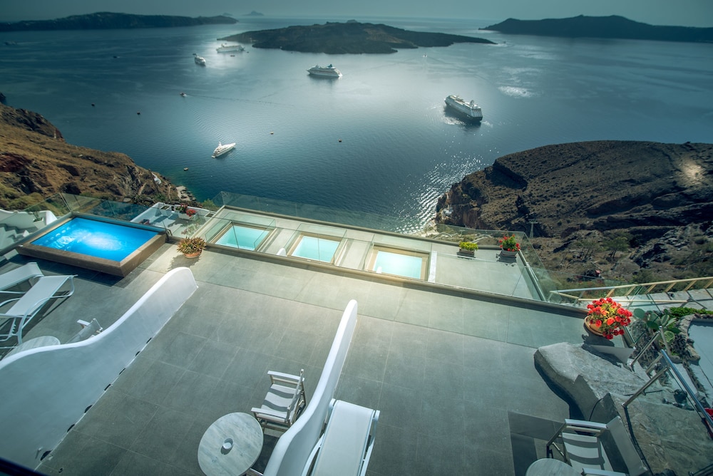 Kratiras View Luxury Suites 44/50