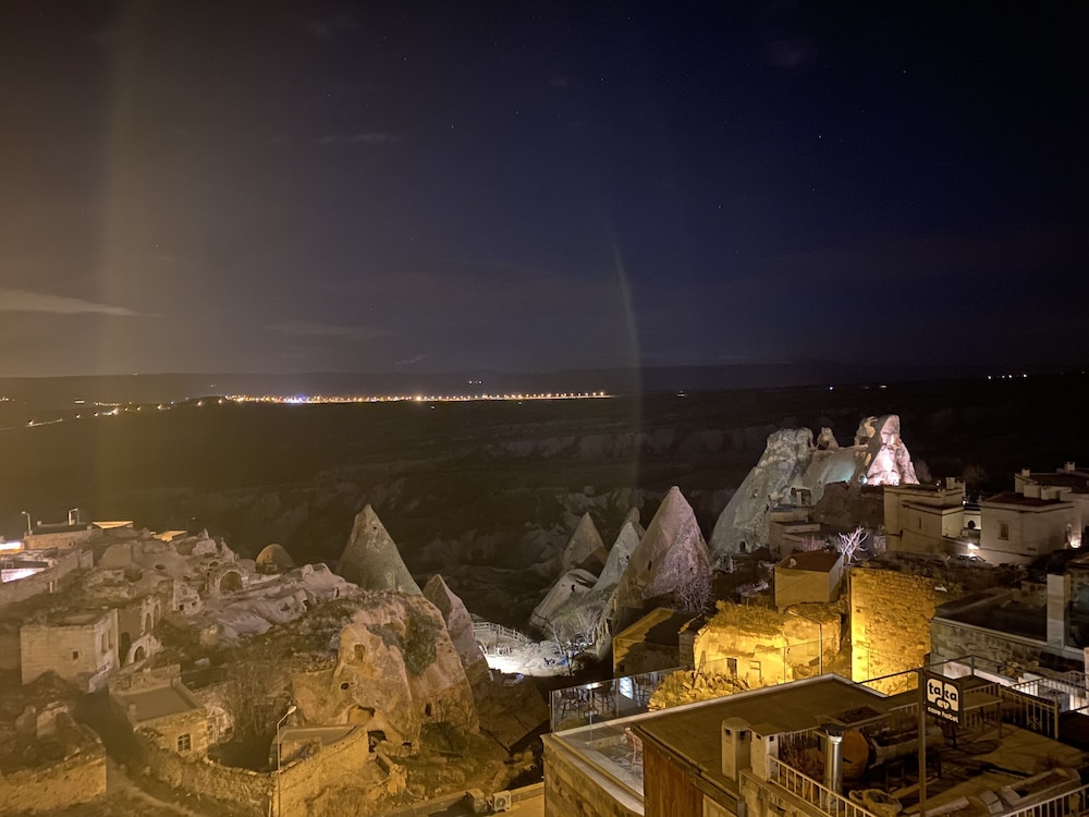 Alice in Cappadocia 36/46