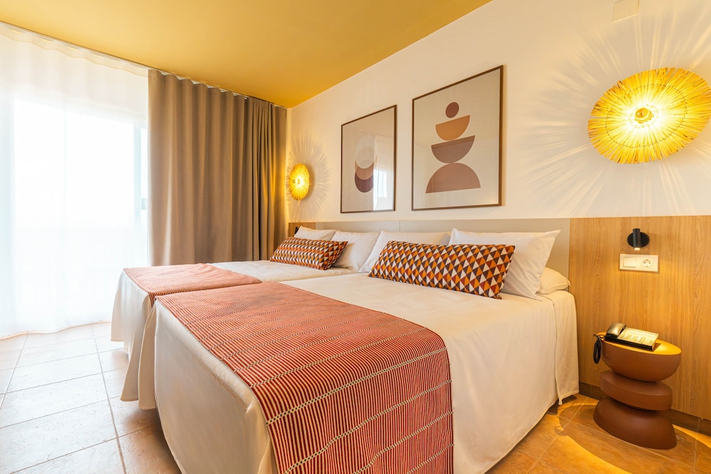 Ohtels La Hacienda 26/75