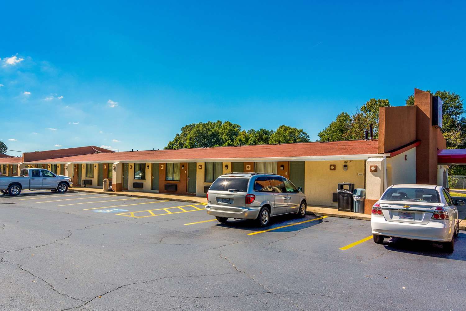Econo Lodge Gastonia North 11/13