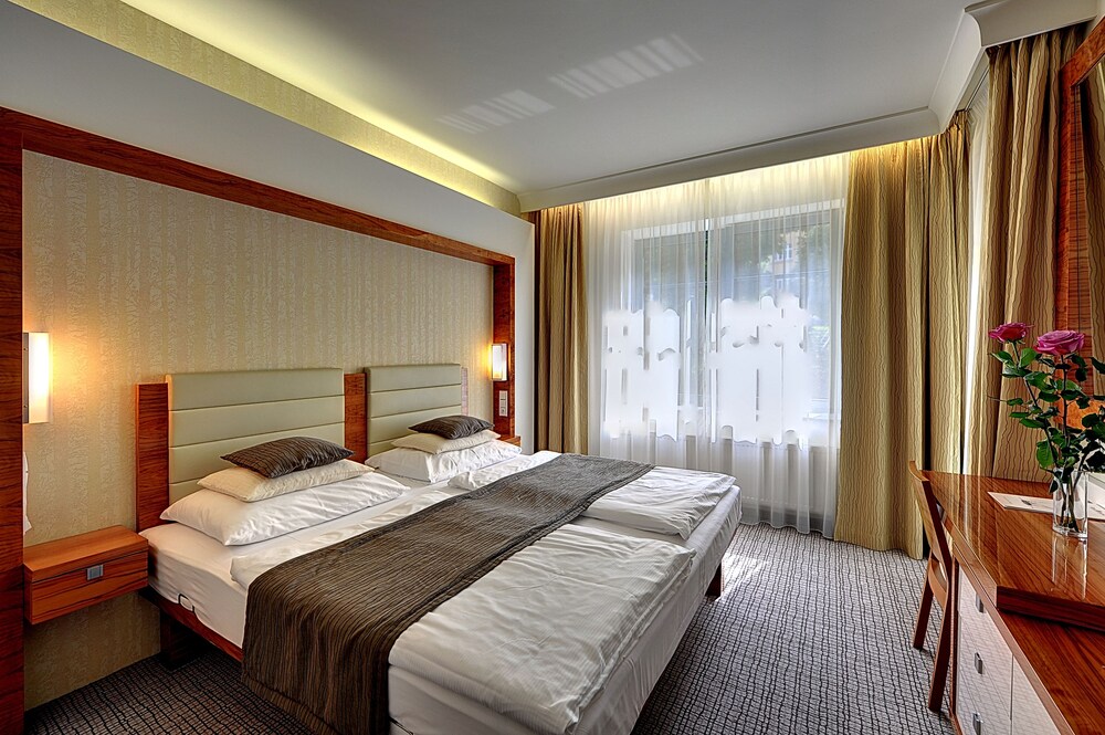 CLASSIC, DOUBLE BED