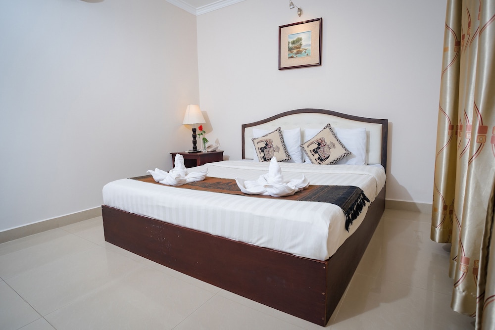 غرفة قياسية بسرير كينج، Silver Mounts Hotel 2/7