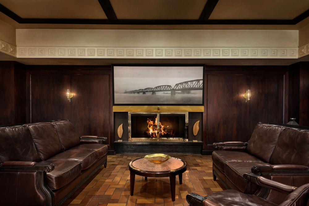Coast Prince George Hotel by APA 31/50