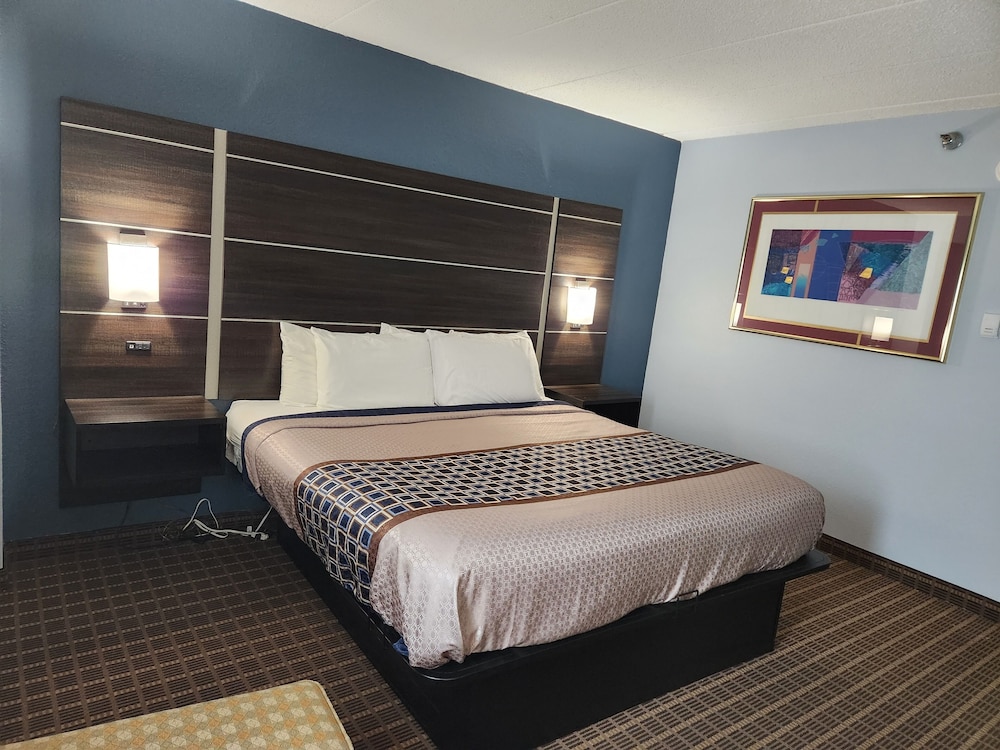 Stillwater Inn Suites 18/50