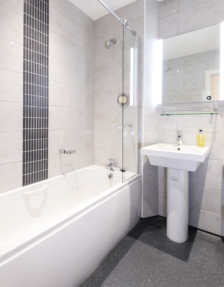 Sunbank House Hotel 28/75