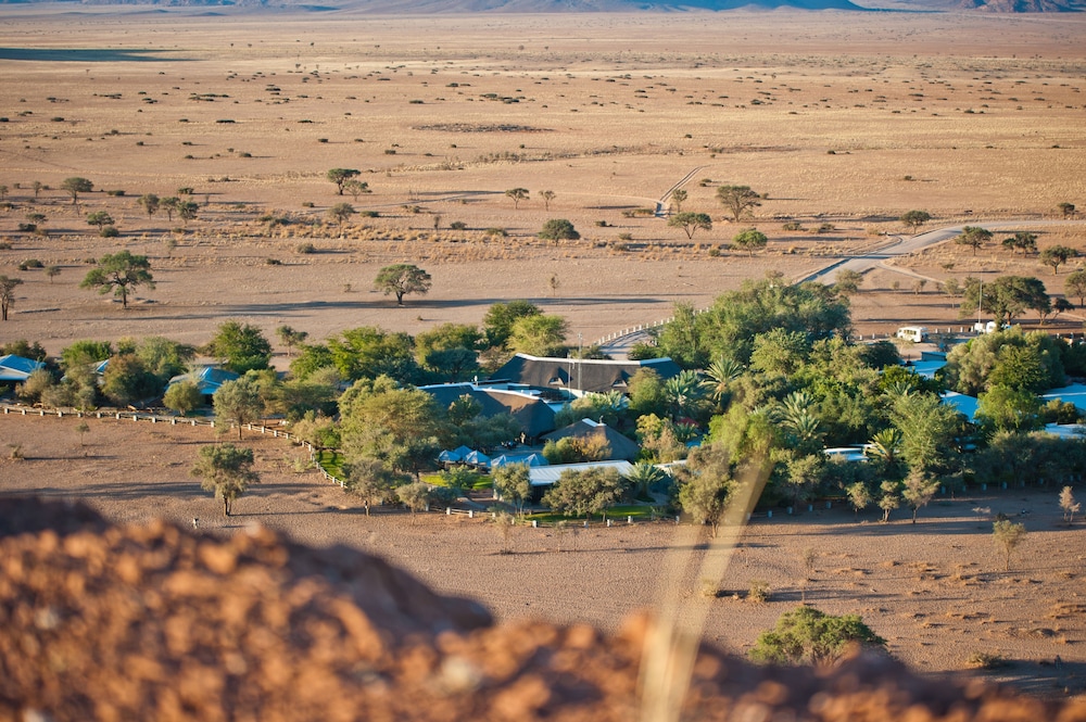 Namib Desert Lodge 68/69