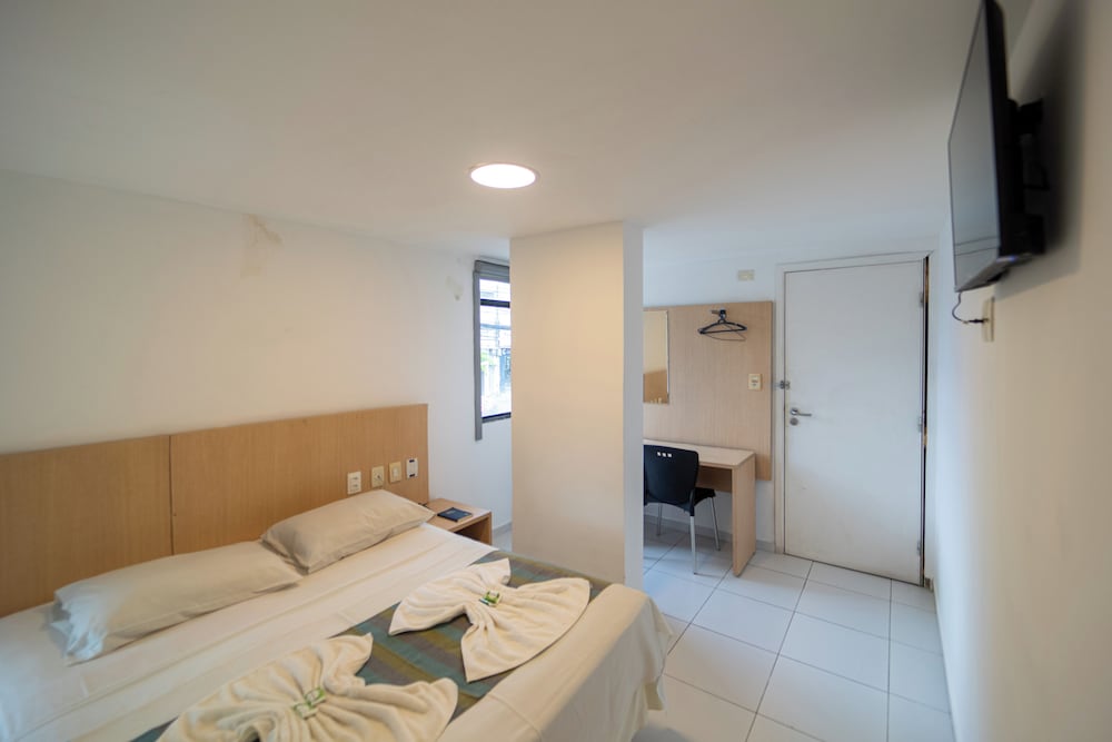 Lagoa Park Hotel 6/40