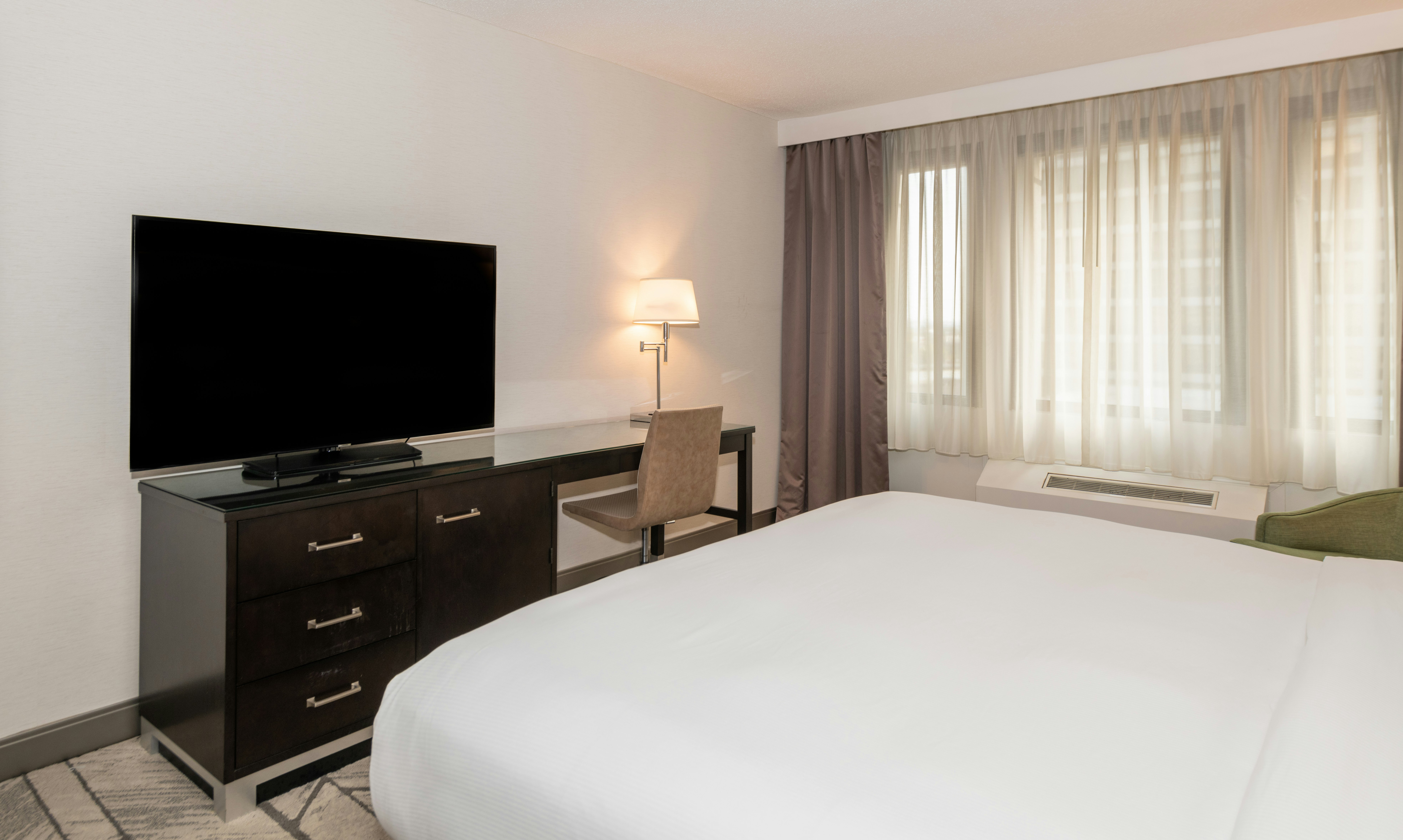 DoubleTree by Hilton Newark Penn Station 7/46