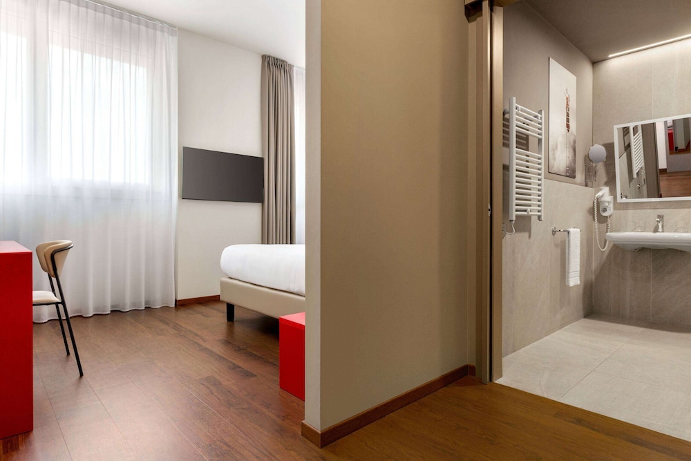 Amedia Milan, Trademark Collection by Wyndham 28/66