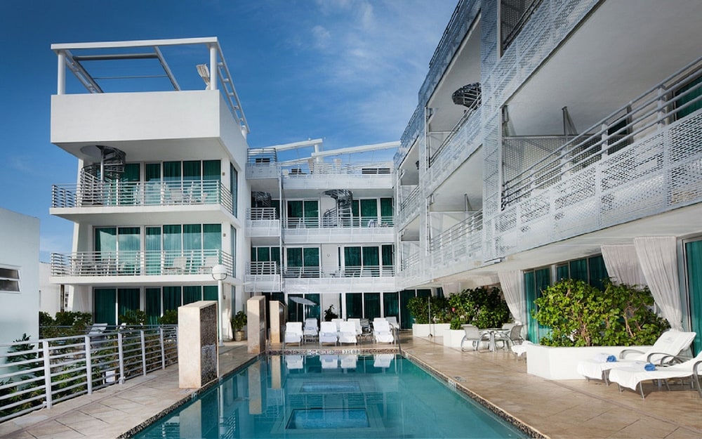 SBV Luxury Ocean Hotel Suites 35/42