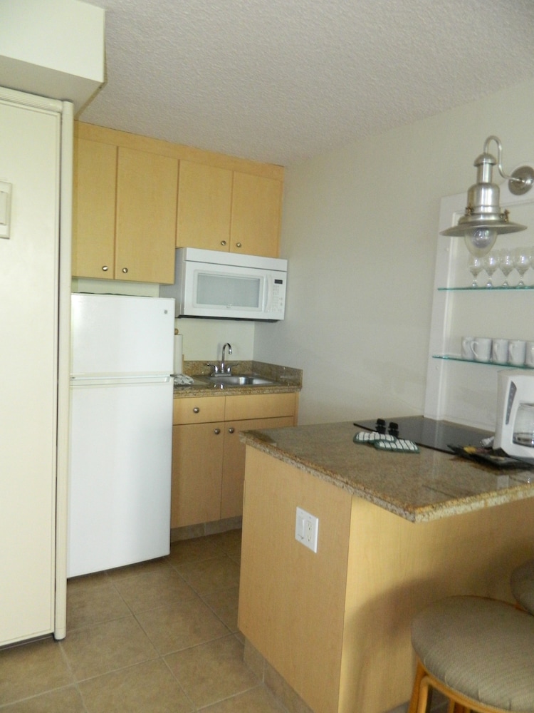Kahana Beach Vacation Club 35/46