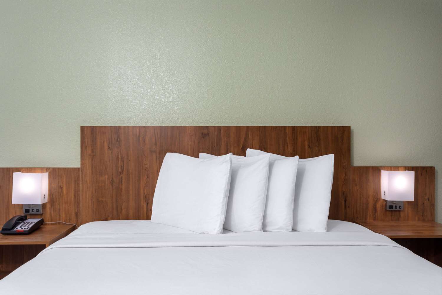Ramada by Wyndham Altamonte Springs Near I-4 16/39