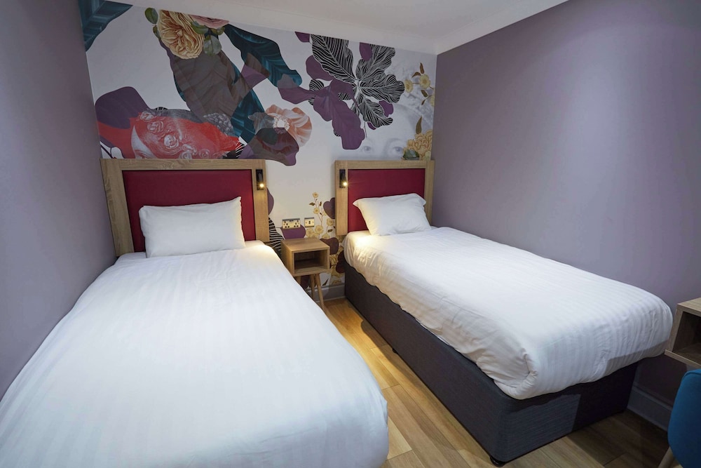 غرفة قياسية بسريرين منفصلين، Comfort Inn Victoria 7/10