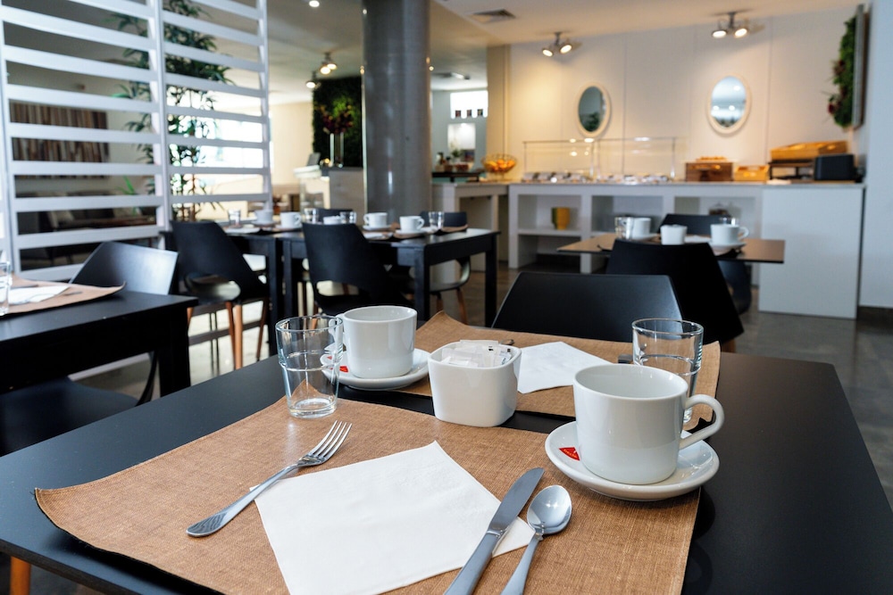 CASCAIS HOTEL 44/67