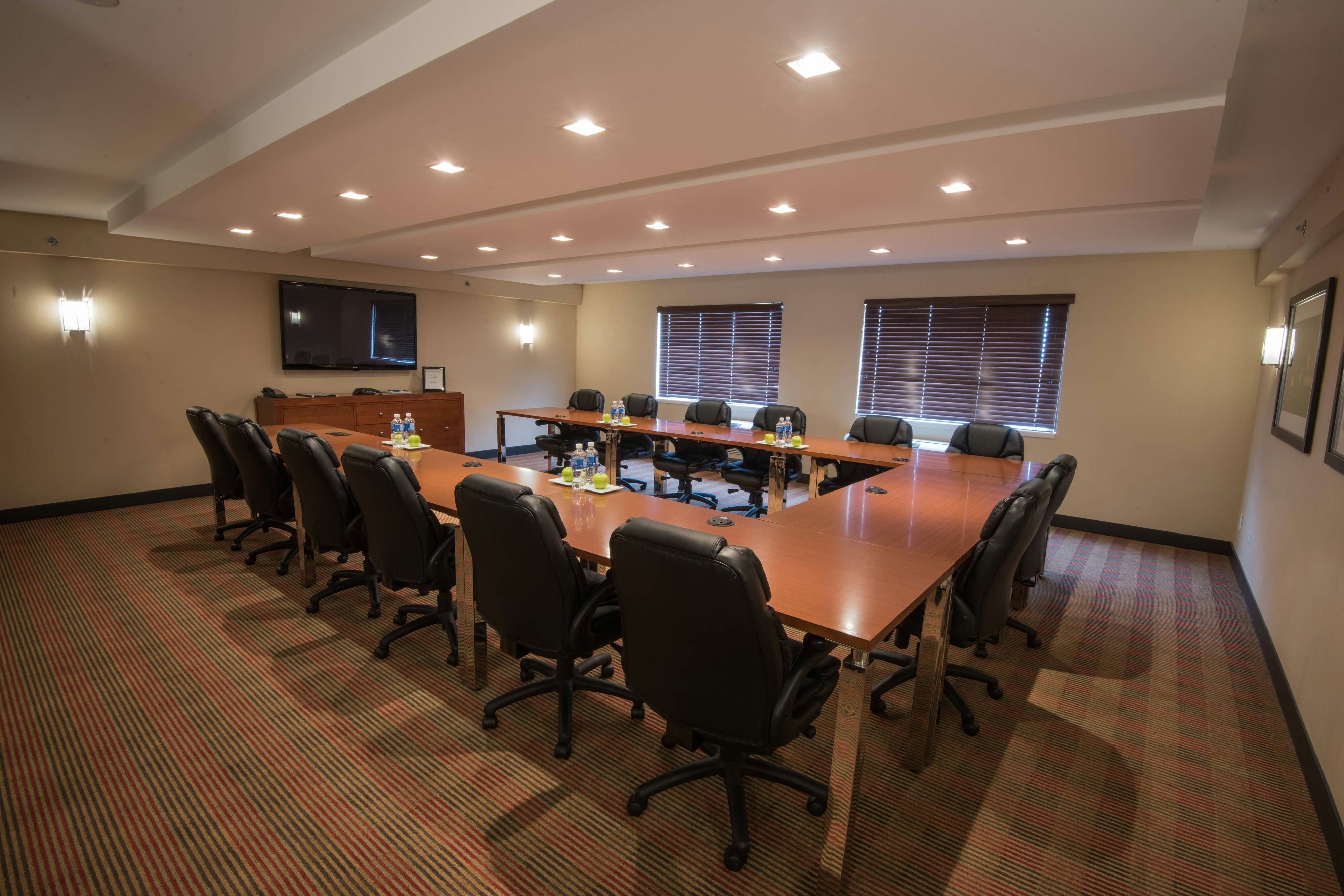 Four Points by Sheraton Winnipeg South 12/13