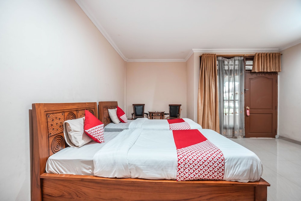 OYO 686 Bunga Karang Hotel 23/46