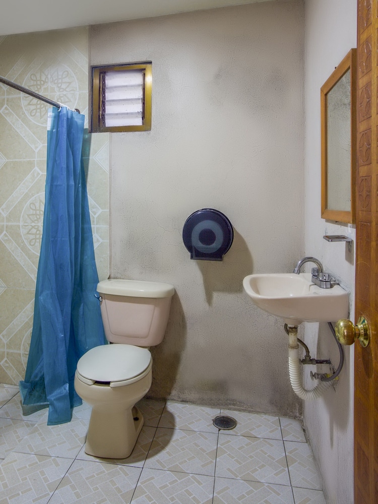 OYO Hotel San Agustin 37/39