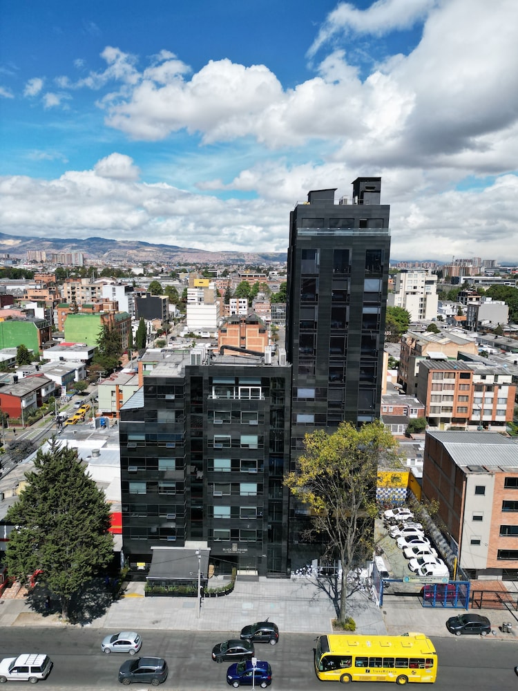 Hotel Black Tower Premium 2/70