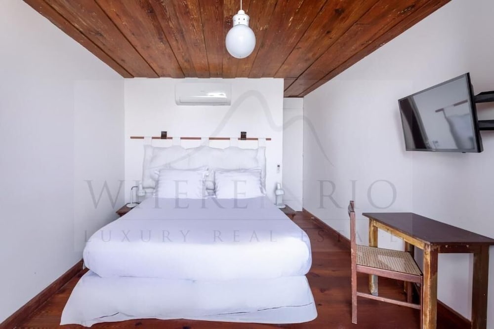 Cliffside Guest House Experience 14/67