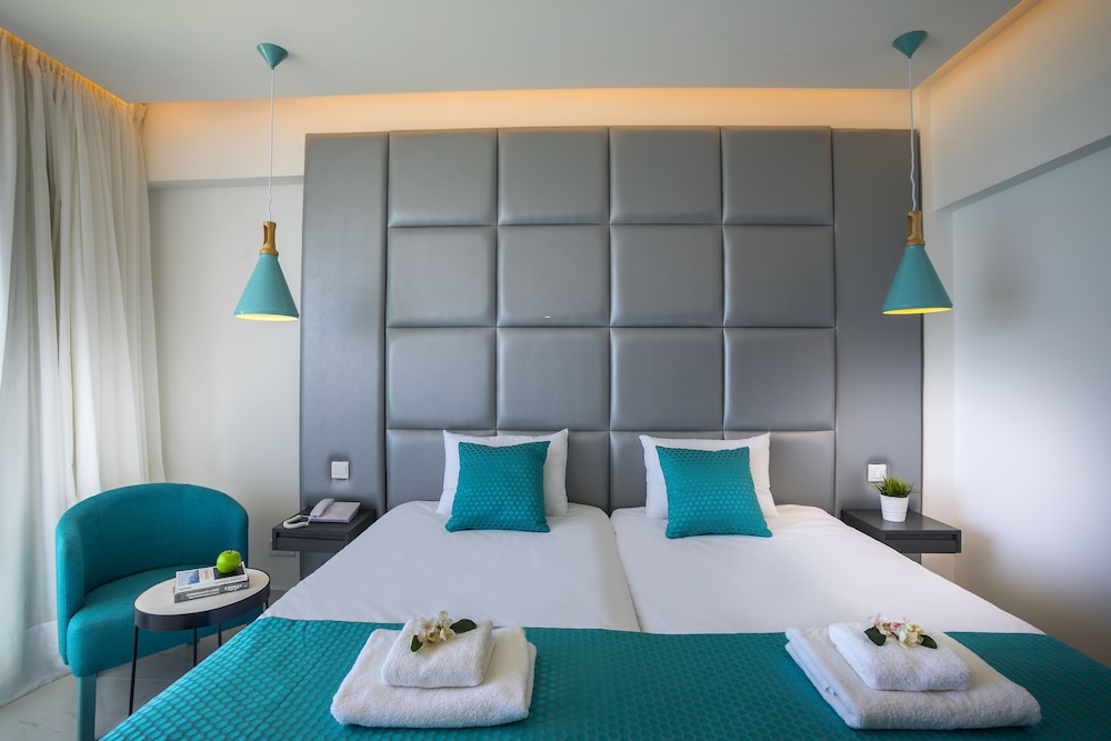 Silver Sands Beach Hotel 10/50