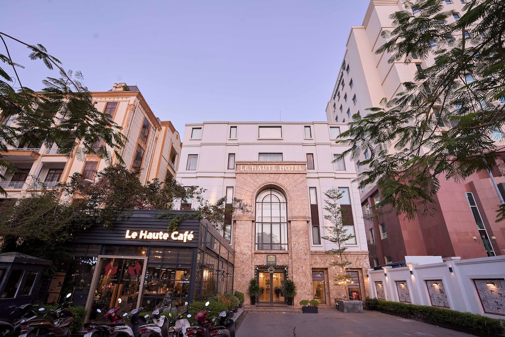 Viet 4 Seasons Hotel 3/50