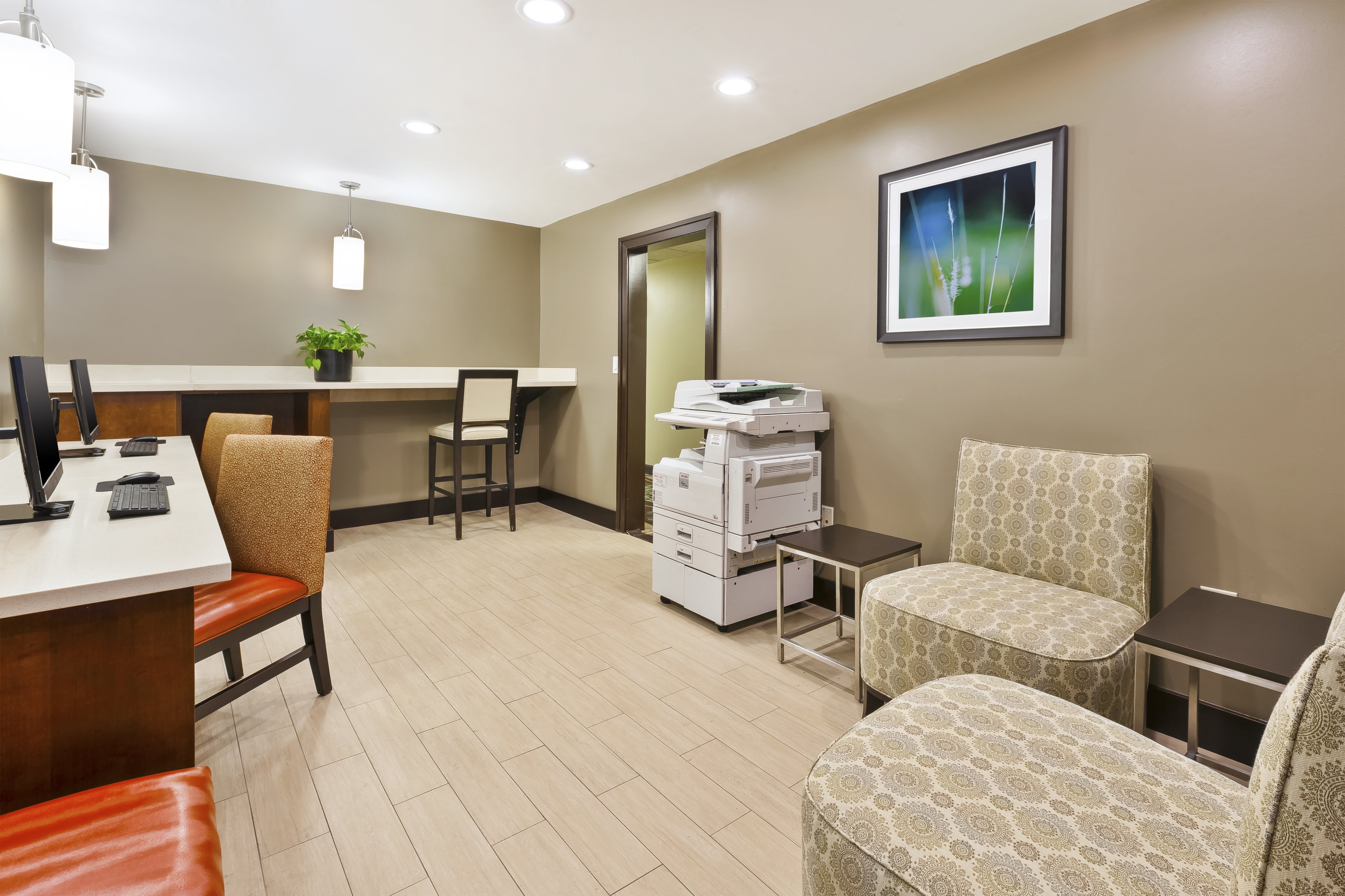 Staybridge Suites Detroit-Utica 33/58