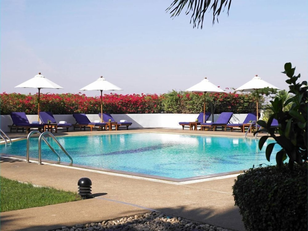 Novotel Bangkok Bangna 71/74