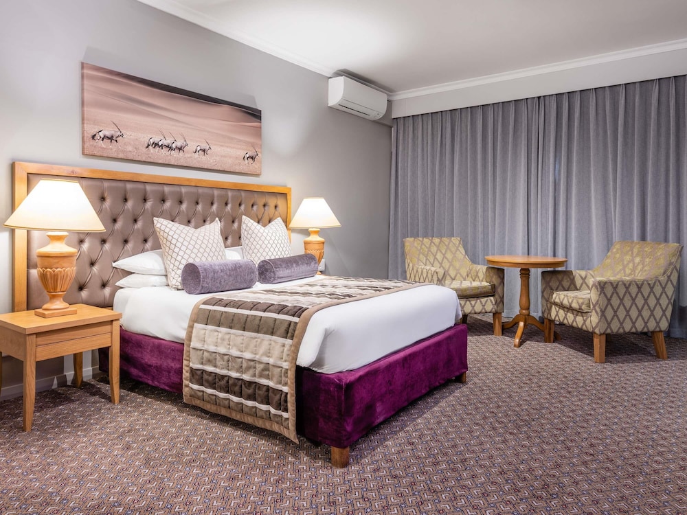 Mercure Hotel Windhoek 15/50