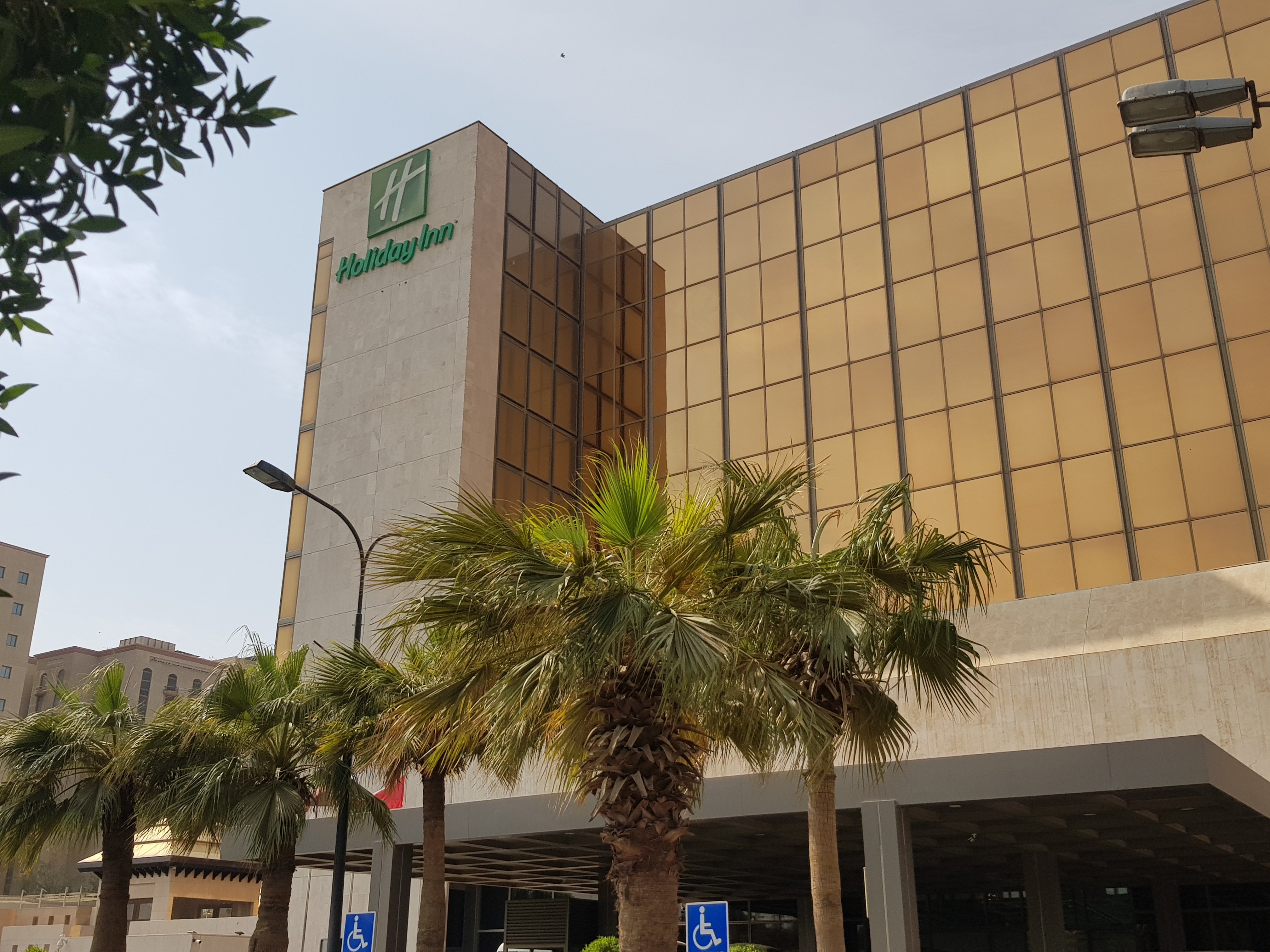Holiday Inn Al Thuraya City 76/80