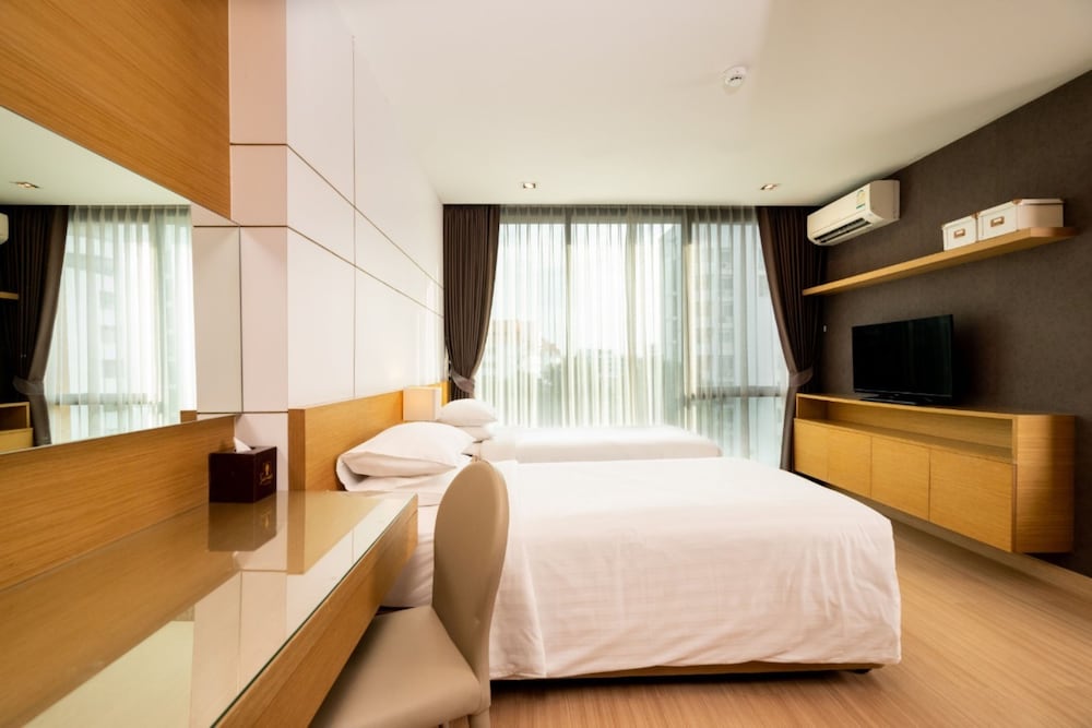 Suite, Twin Beds